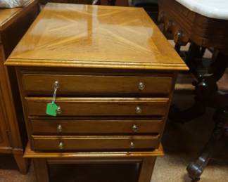 side table with TV Trays