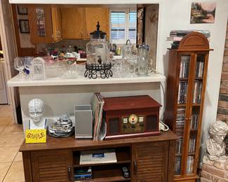 Entertainment cabinet