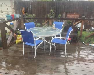 Outdoor patio set