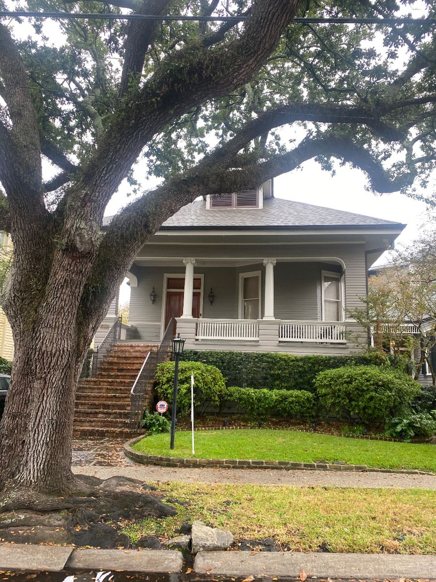 Immaculately kept home filled with treasures
