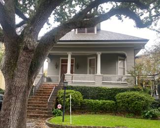 Immaculately kept home filled with treasures