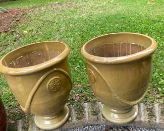 Pair of French garden urns 