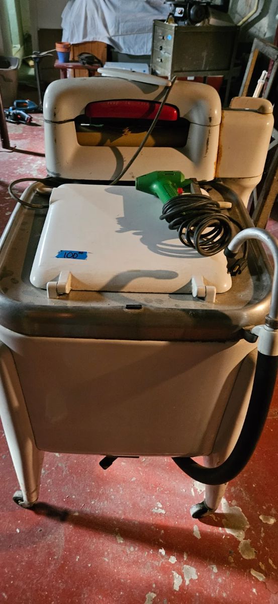 ESTATE LIQUIDATION SALE BINGHAMTON starts on 11/18/2023