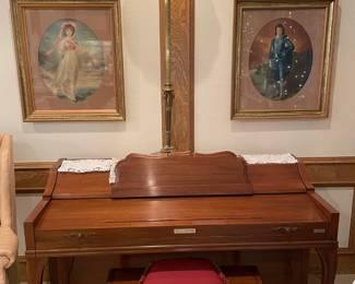 Baldwin Stand up Piano