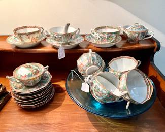 VINTAGE Rose Medallion