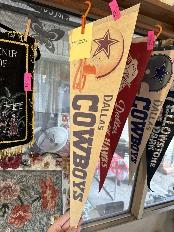 CARROLLTON IN HOME ANTIQUES & VINTAGE GLASS... starts on 11/14/2023