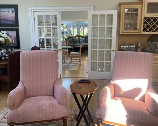 PAIR OF UPHOLSTERED CHAIRS