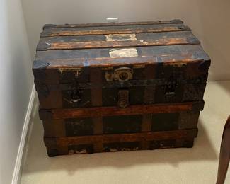OLD TRUNK