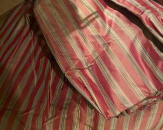 CUSTOM SILK LINED WINDOW TREATMENTS