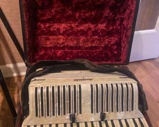 VINTAGE ACCORDION BY MORESCHI!
