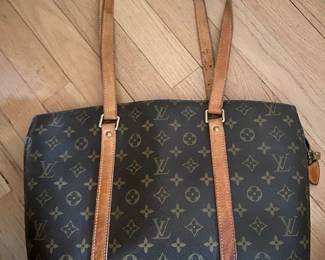 LOUIS VUITTON PURSE