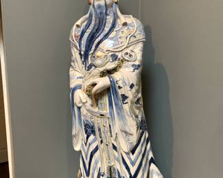 Vintage Chinese imperial statue 