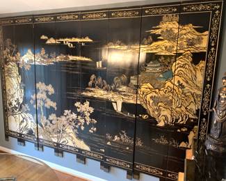 Stunning antique Chinese black and gold lacquer 8 panel screen