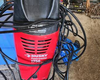 Husky Powewasher 1750 psi