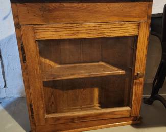 Antique corner cabinet H 2 foot L 2 foot