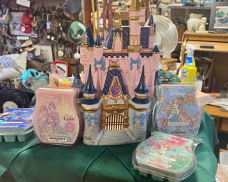SCENTSY 50th Anniversary DISNEY CASTLE Warmer 