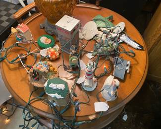 Collectible ornaments, Star Trek, Star Wars, Hallmark, some in orig boxes