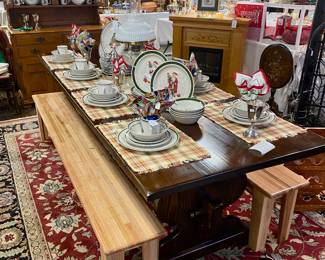 Christmas Dishes, Silver Plated Goblets, Cloth Christmas Napkins, AND THE INCREDIBLE ALADDIN LAMP with Iridescent Shade! 