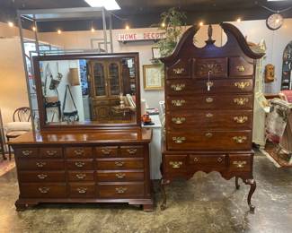 2-Pieces of Mahogany Bedroom Pieces, Dresser with Mirror and 2-Piece Highboy 