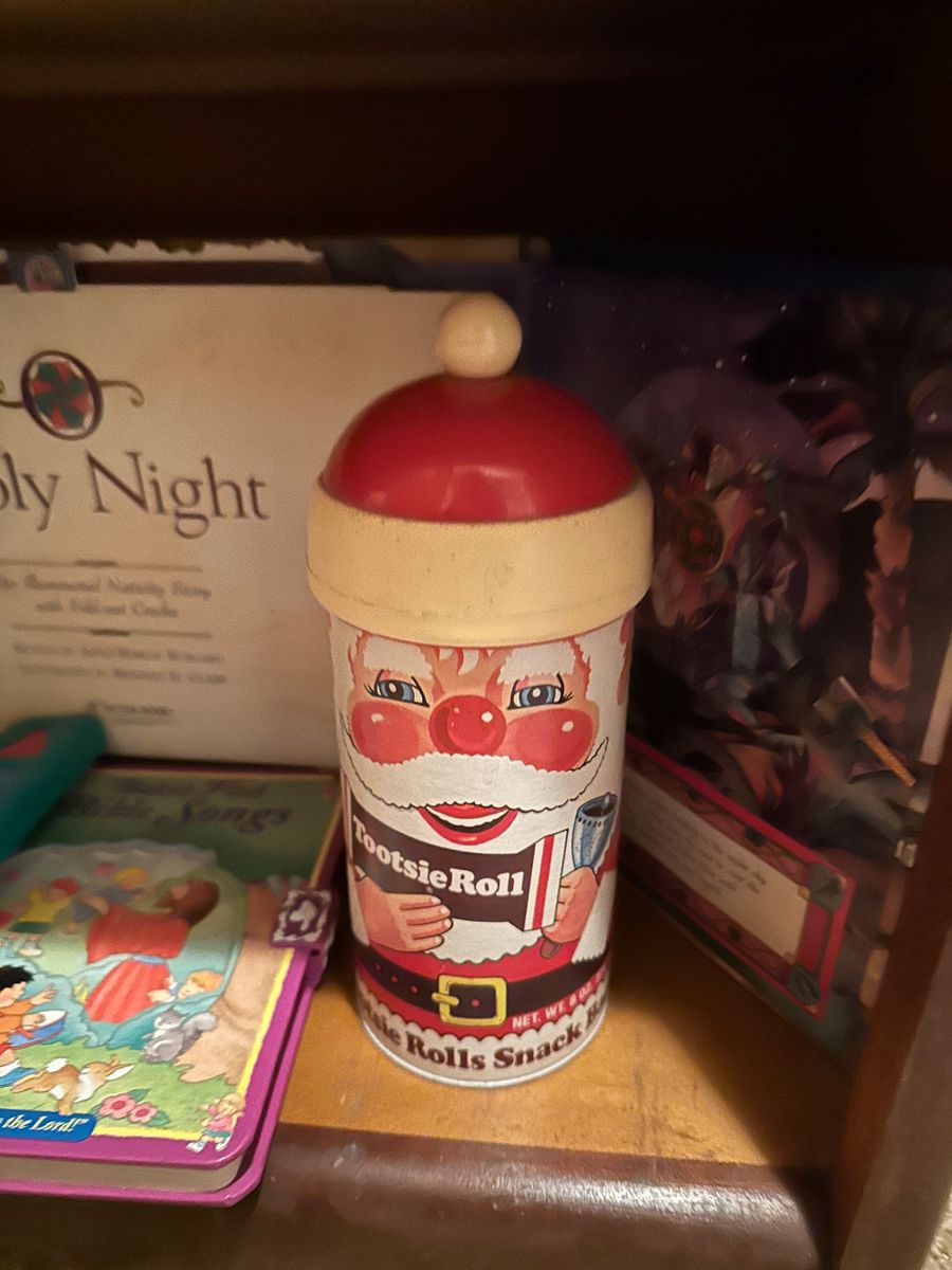 A Dreamy Devonshire Estate Sale in Indianapolis, IN starts on 12/1/2023