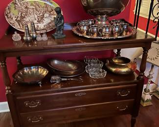 Ethan Allen side board/server