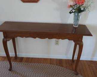 Kincaid  library  table