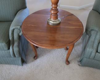 Kincaid lamp  table