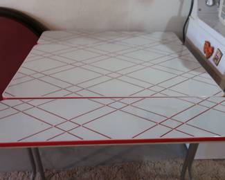 vintage   porcelain  refractory table