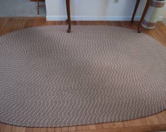 oval rug