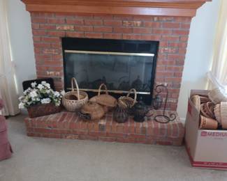baskets  and  decor