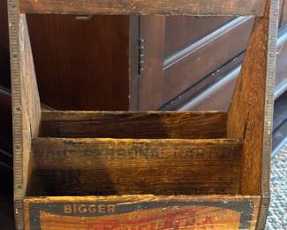 ANTIQUE WOODEN PEPSI HOLDER 