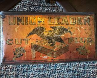 ANTIQUE CUT PLUG TOBACCO TIN GREAT GRAPHICS 