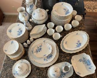 Now I have to get serious ( seriously) this has got to be the most beautiful china set I have ever seen! Truly a stunning collection