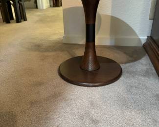 Now here is a real live MCM small occasional table - come on, you KNOW you love this!! if you blow this picture up a little bit there is a band of black 