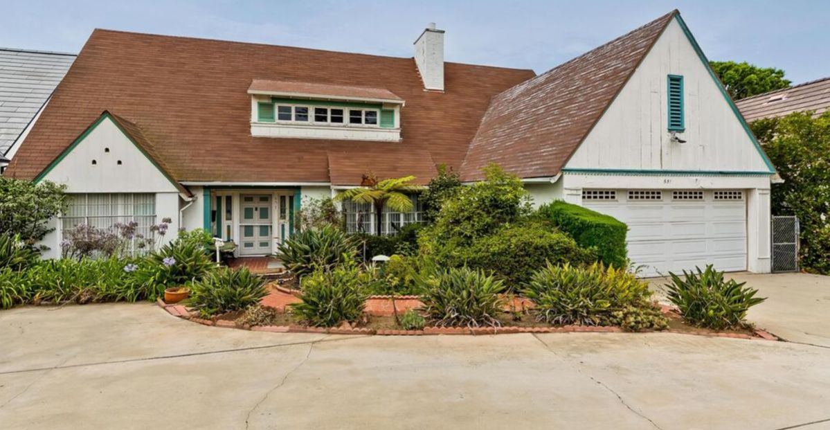 Grand Little Holmby Estate Sale in Los Angeles, CA starts on 12/8/2023