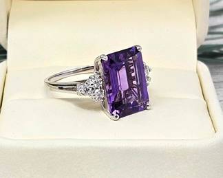 Lot #SB 305 - 7.25 Carat Amethyst Ring in 18k White Gold with .30 cts of Brilliant Cut Natural Diamonds - Size 7 (w/ Appraisal)