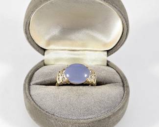 Lot #SB 316 - Beautiful Chalcedony and Diamond Ring in 14k Gold - Size 7.25 - Total Weight 4.9g (14 Natural Diamonds)