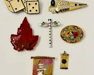 Brooches, including micro mosaic oval pin (center row, R)