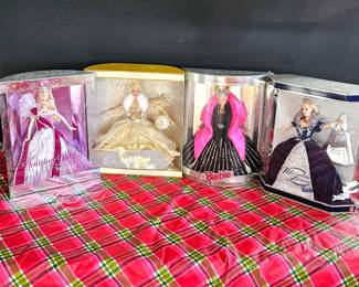 Collectible Holiday Barbies (Barbie)