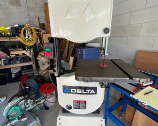 Delta Saw