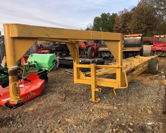  HAY EXPRESS GOOSENECK TRAILER