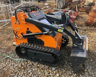 LANDHERO MINI SKID STEER LOADER