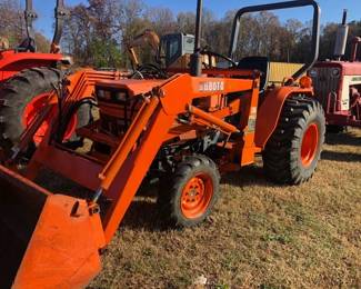  Kubota B9200 4x4 Tractor