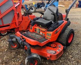  Kubota ZD331 Zero Turn Mower