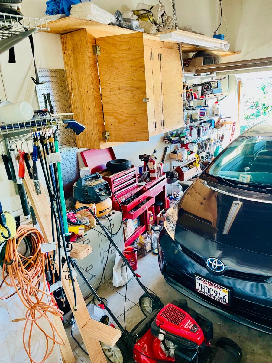 Something for Everyone Estate Sale in Fallbrook! starts on 11/17/2023