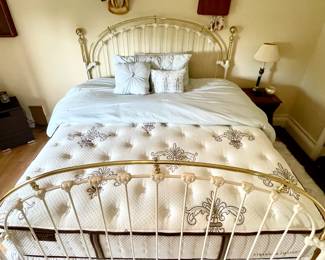 New King Size Stearns & Foster Estate Kaitlin Mattress