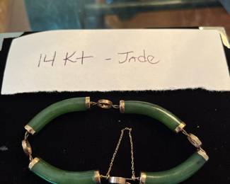 14kt jade bracelet