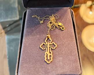 14kt gold cross