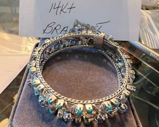 14kt heavy bracelet with stones