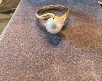 Pearl ring 14kt